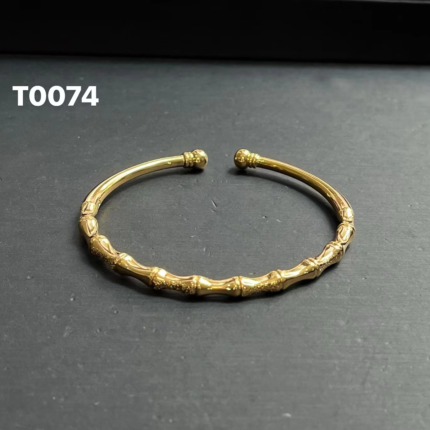 Brazalete de bambú T74