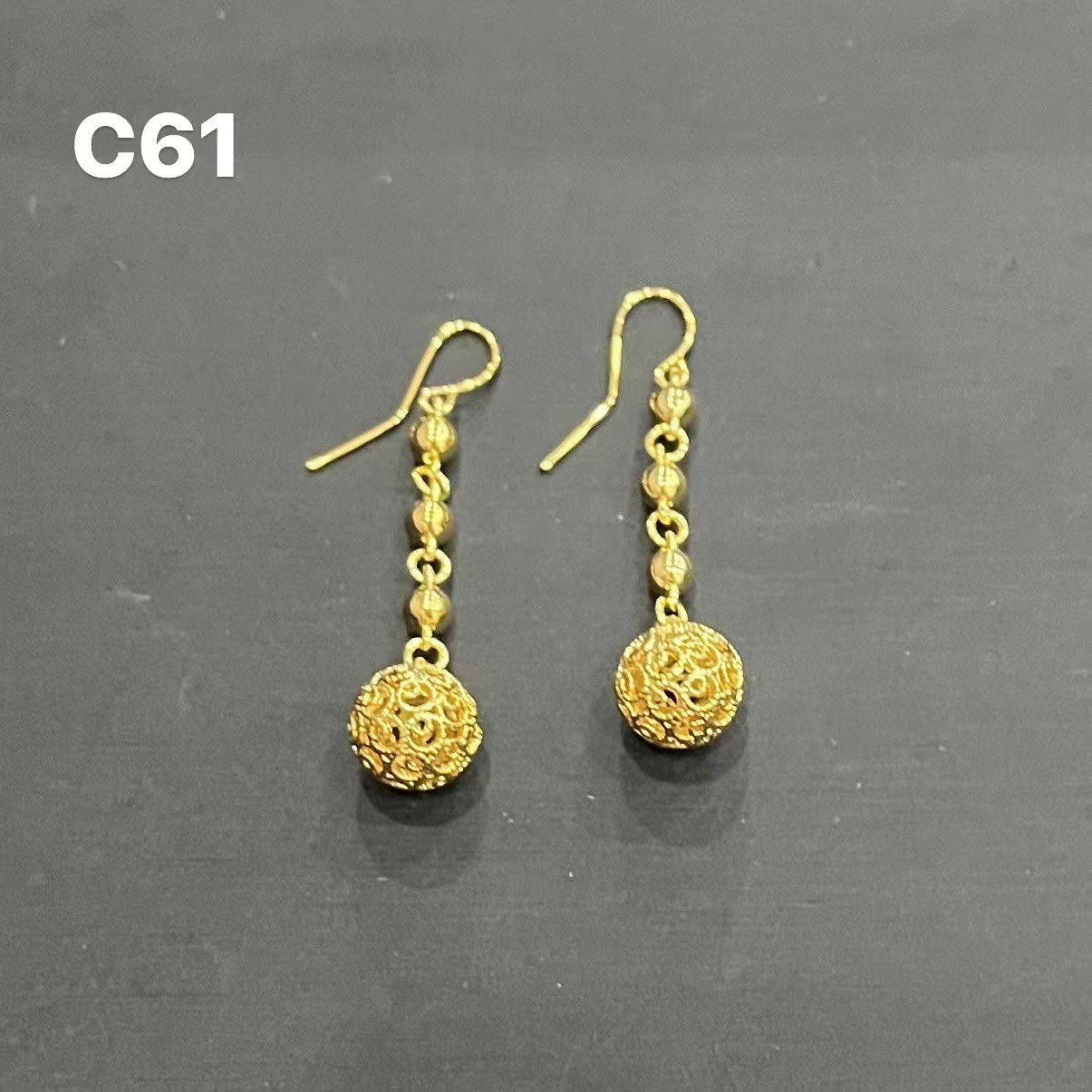 Pendientes C61