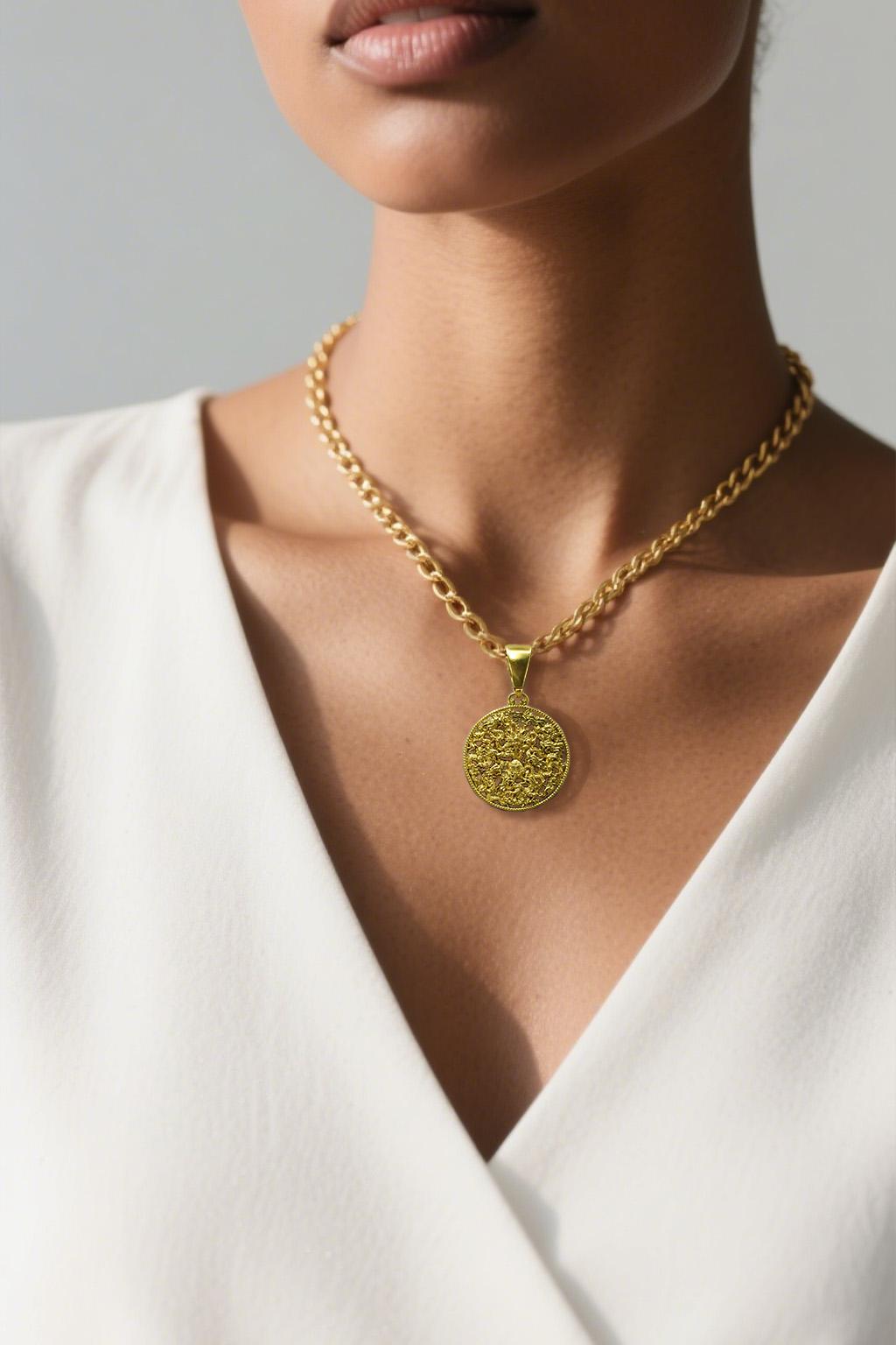 【FOLYSTUY (YNK03)】24k gold filled Elegant Dragon Pendant