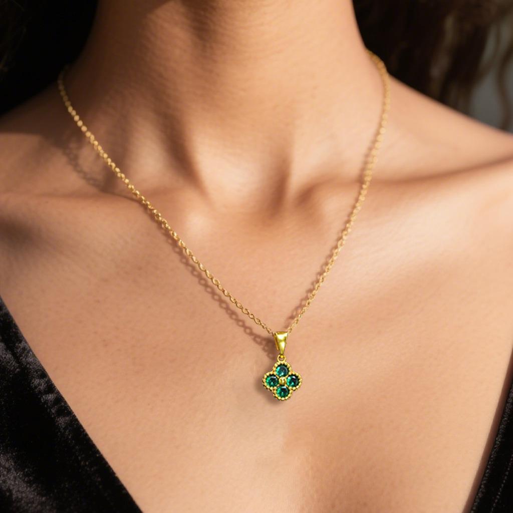 FOLYSTUY(YNK20) 24k gold filled 4-leaf clad greenstone pendant