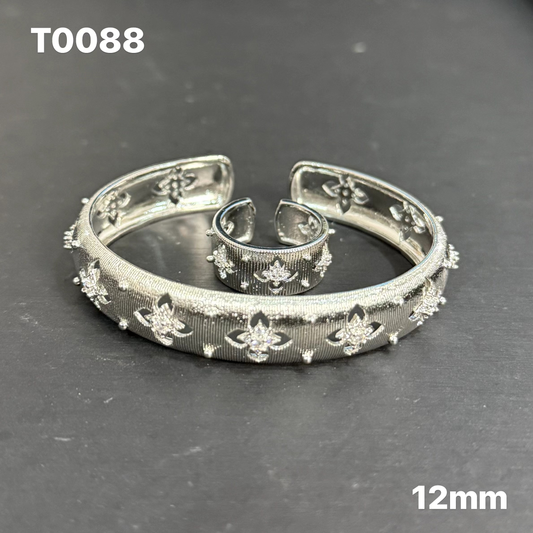 T88 Vintage Court Style Bangle