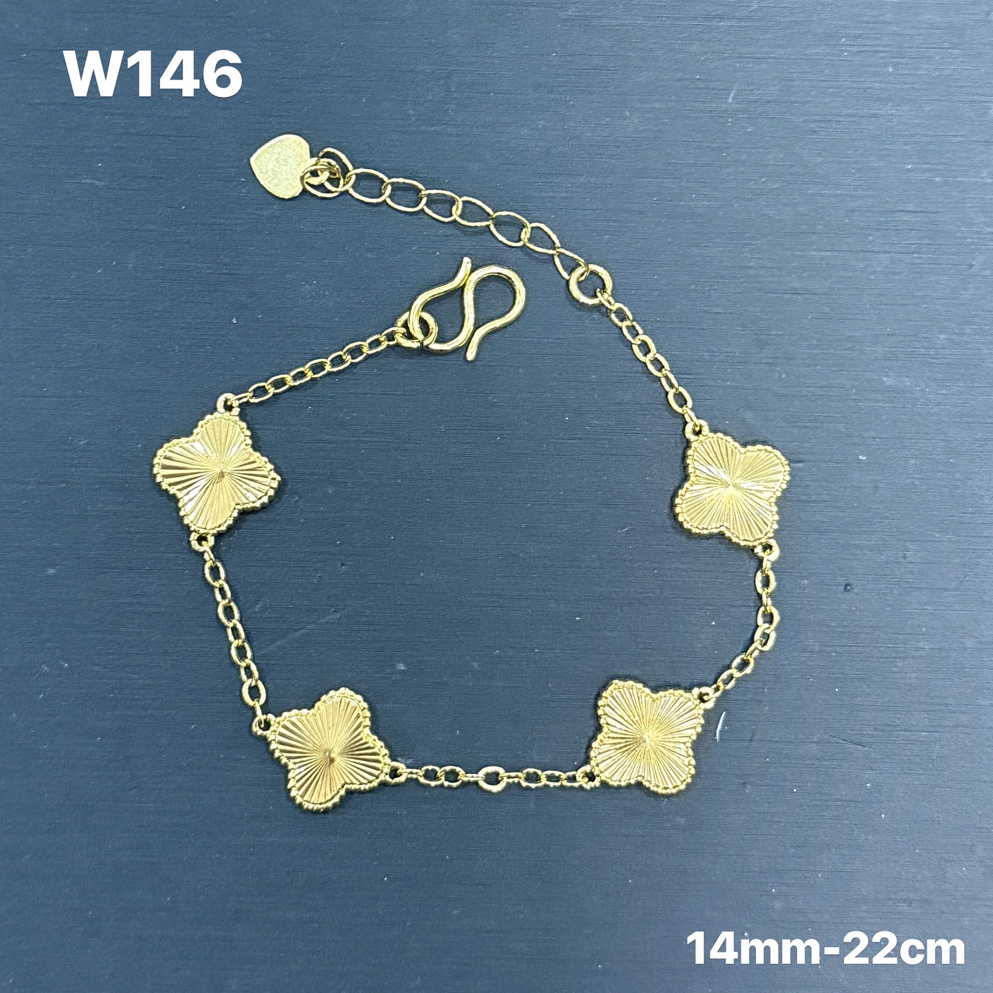 W146 Flower Bracelet