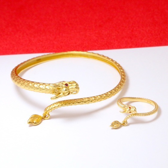 T46 Dragon Bangle