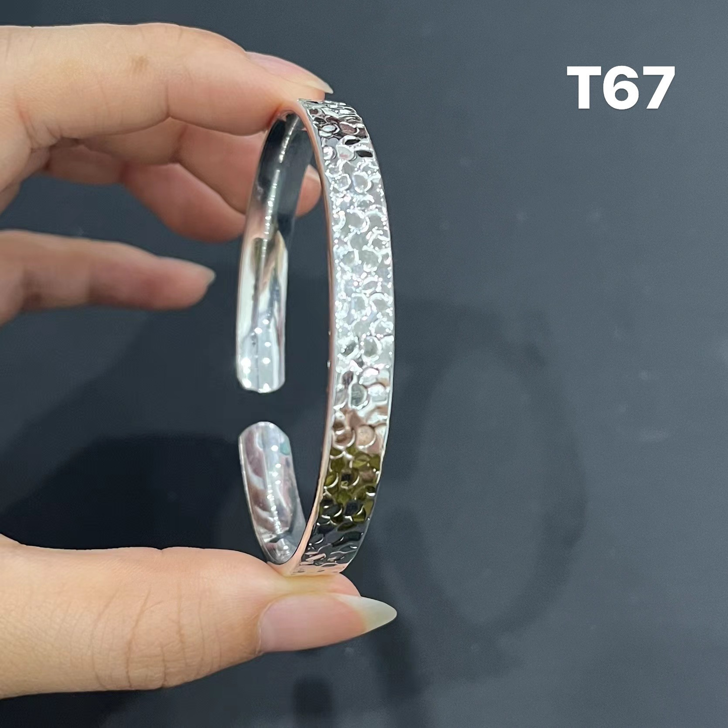 T67 crushed ice Bangle