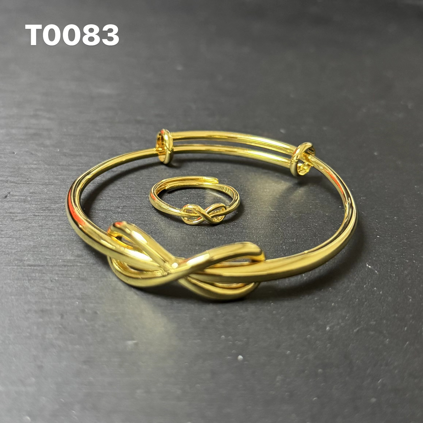 T83 Infinity Bangle