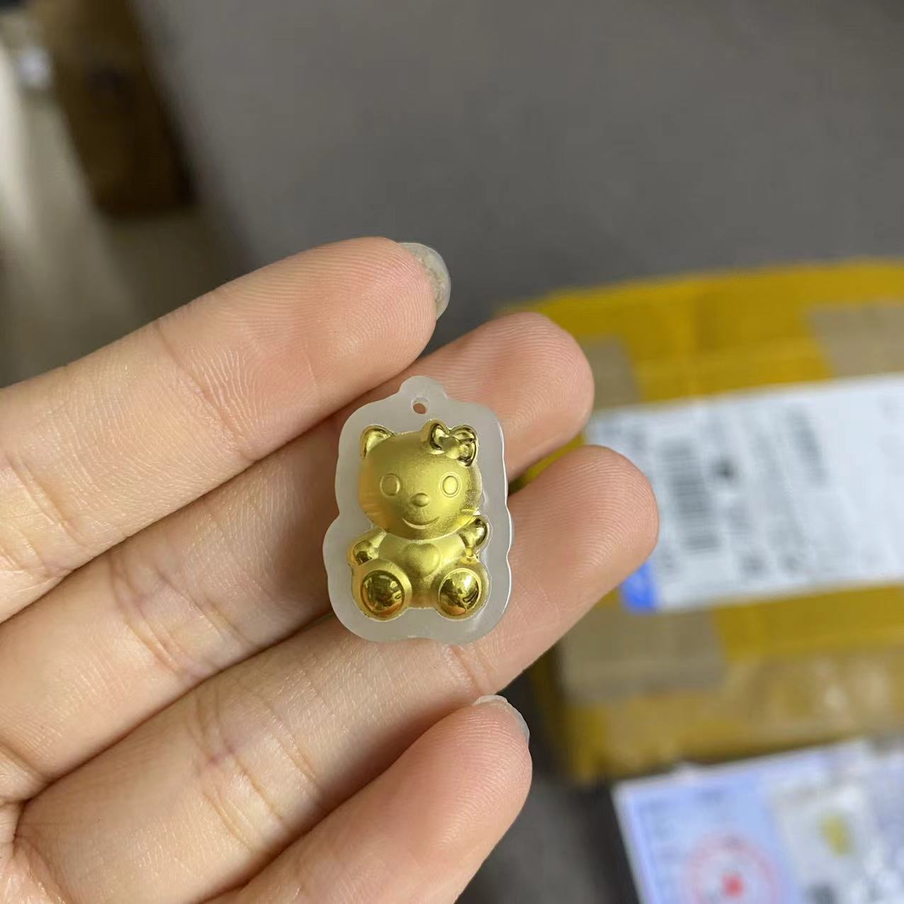 JXY06 KT Cat Pendant