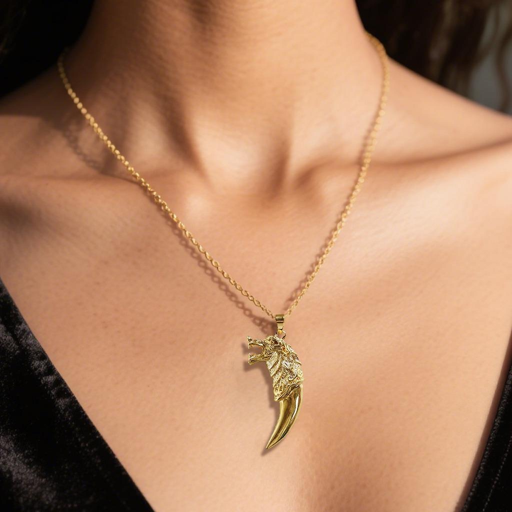 【FOLYSTUY (K136)】24k gold filled Tiger and Wolf Tooth Pendant