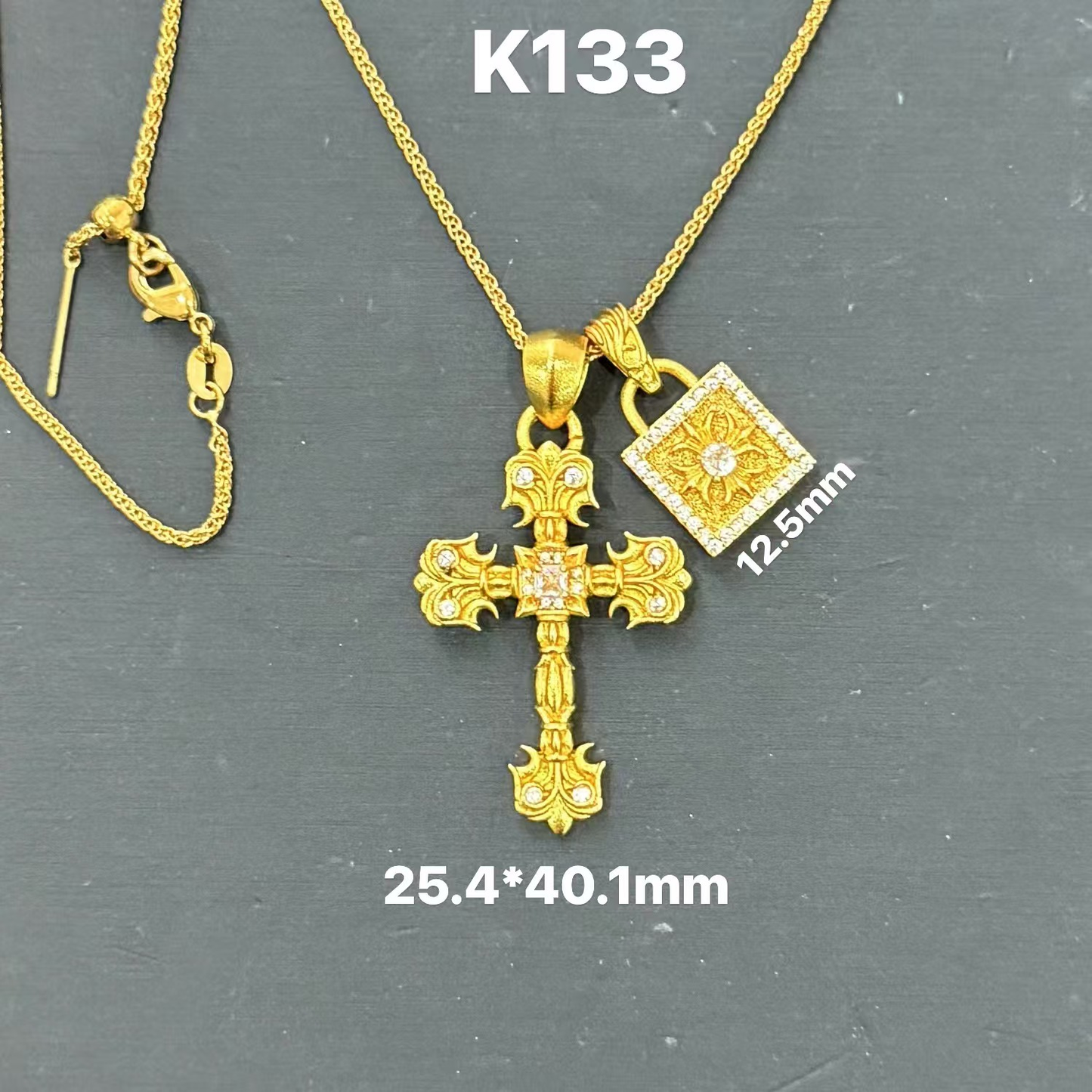 K133 Cross Pendant