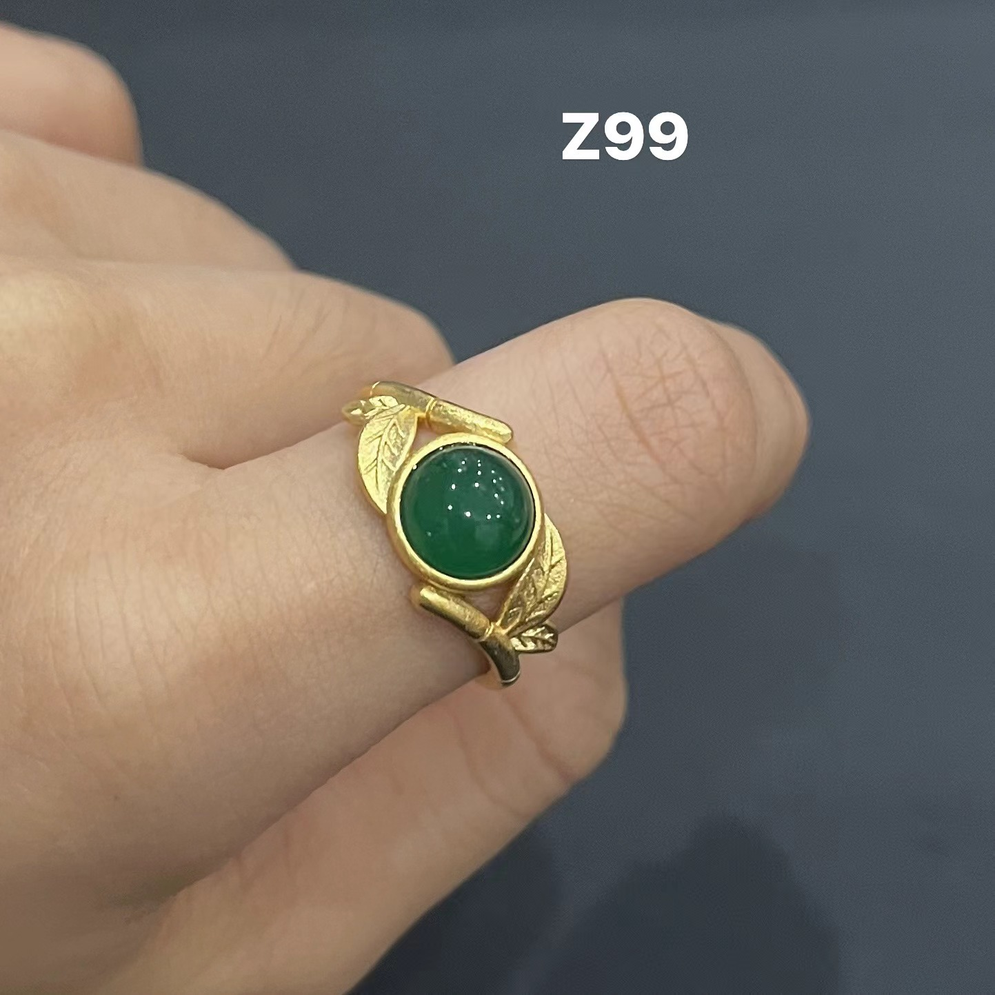 Z99 Romantic Emerald Ring