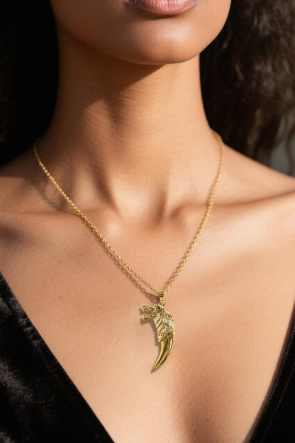 【FOLYSTUY (K136)】24k gold filled Tiger and Wolf Tooth Pendant